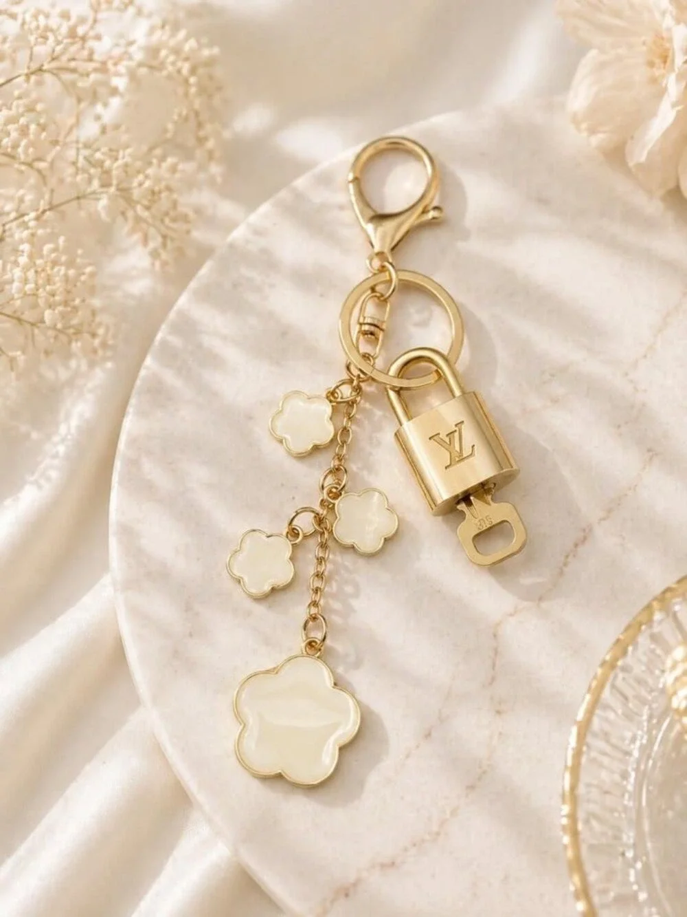 LV Gold Padlock Authentic 🔑 Luxury Bag Charm w/ Unbranded Flower Keychain